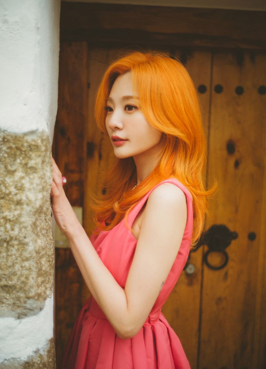 볼빨간사춘기 안지영 + Bloom1_2.jpg