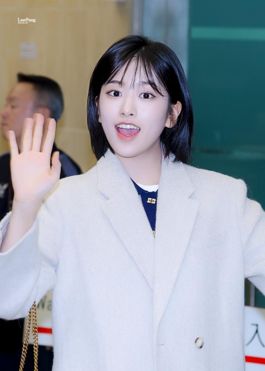 아이브 안유진1_12.jpg