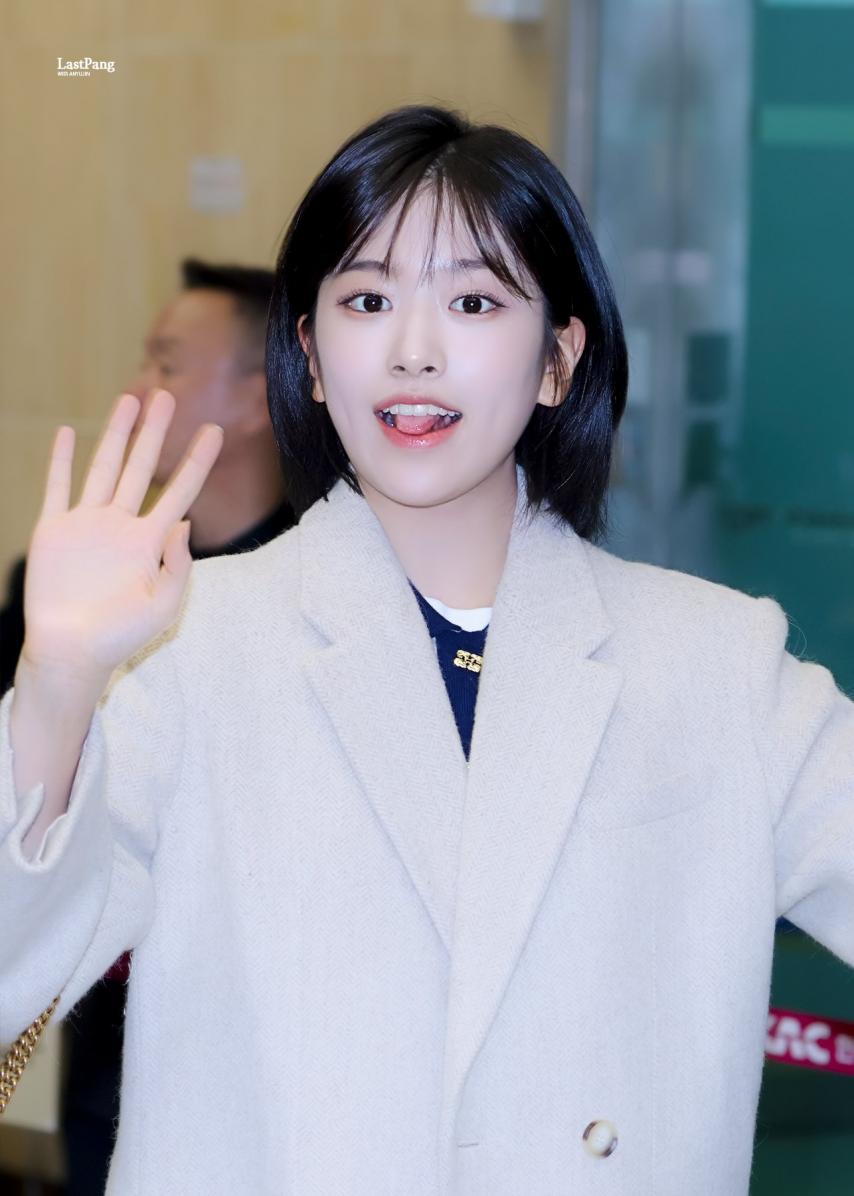 아이브 안유진1_11.jpg