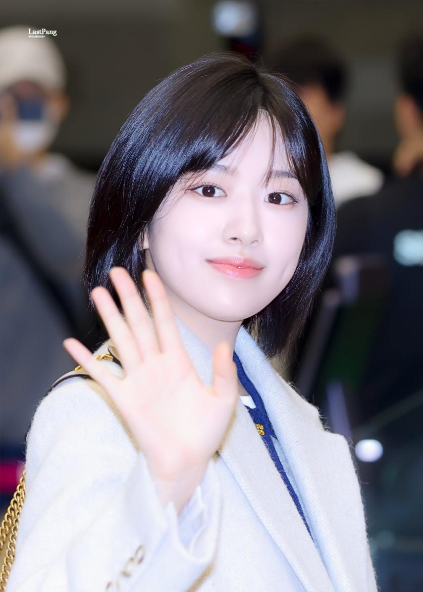 아이브 안유진1_6.jpg