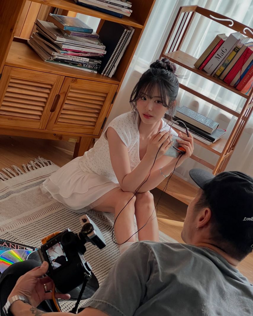 프로미스나인 박지원,이채영1_6.jpg