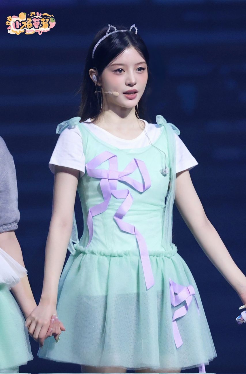 아일릿 민주1_2.jpg