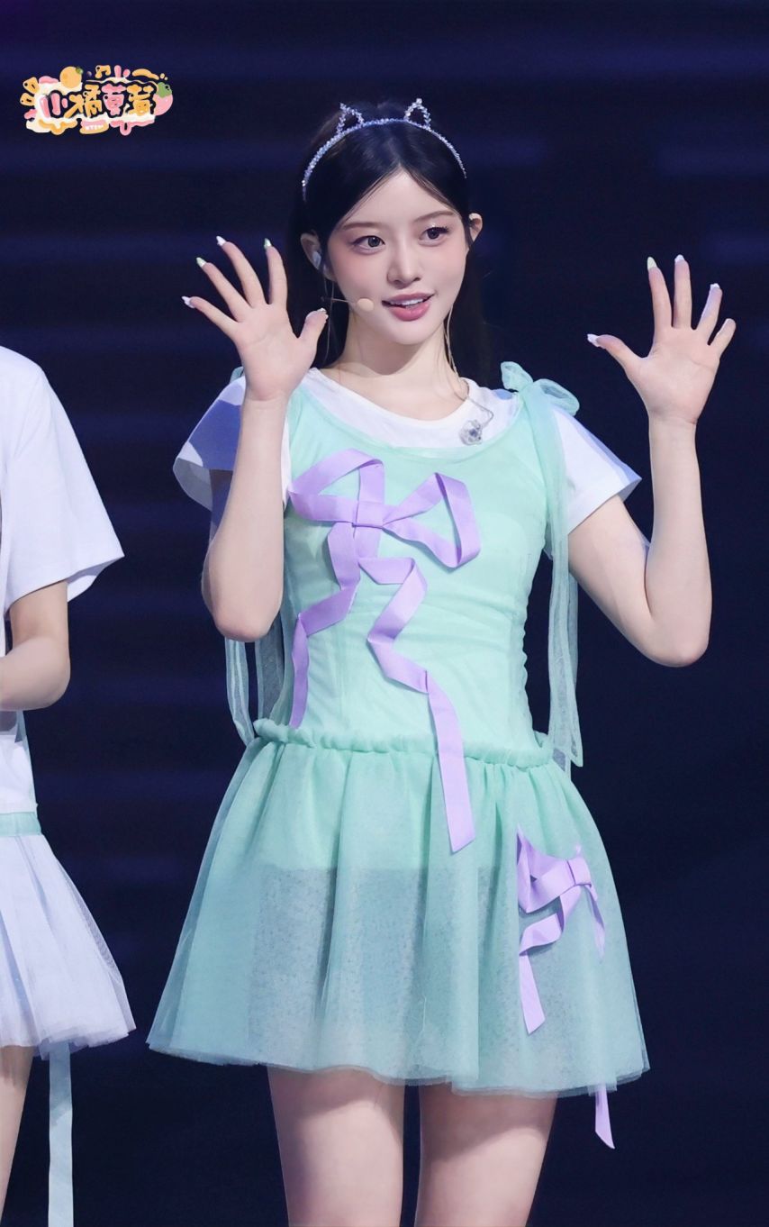 아일릿 민주1_4.jpg