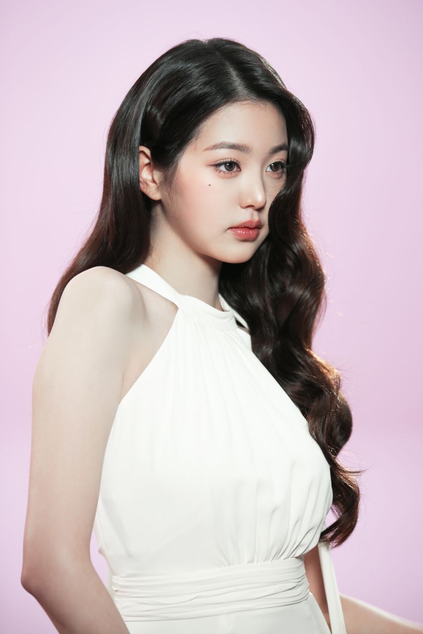 아이브 장원영 X ‘dyson’ 광고 촬영 현장 비하인드1_2.jpeg