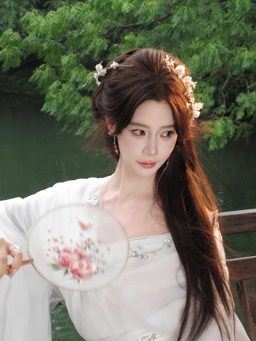 클라라 SNS1_6.jpg