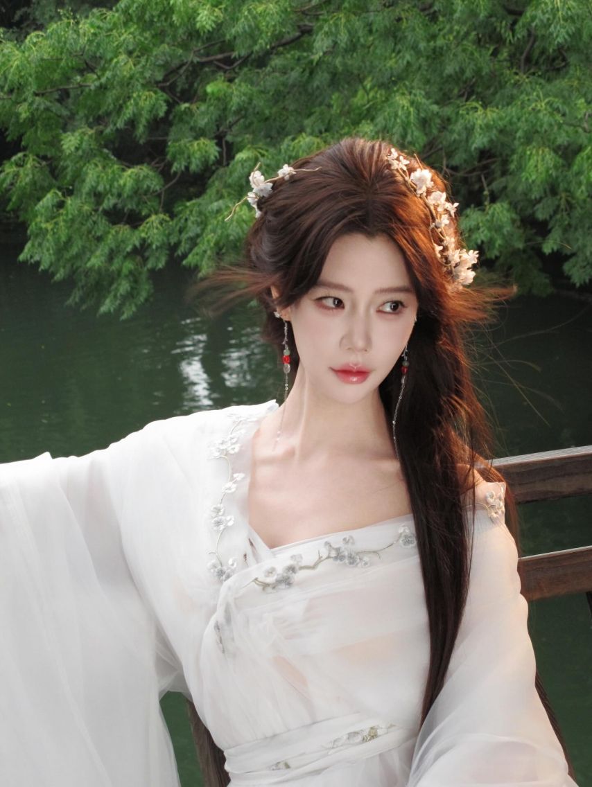 클라라 SNS1_2.jpg