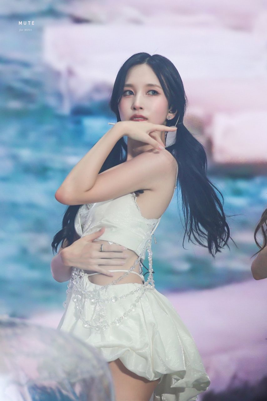 트와이스 미나1_4.jpg