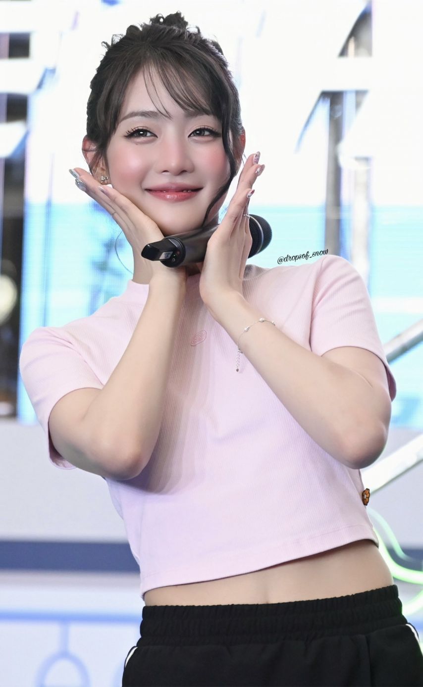 아이들 민니1_4.jpg