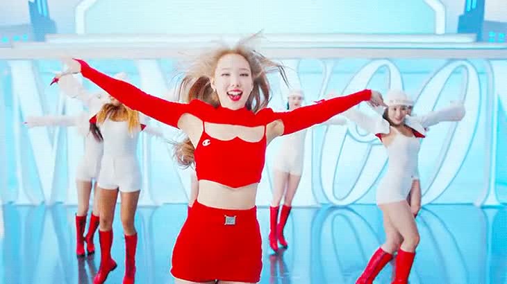 트와이스 나연 솔로 데뷔곡 ',POP!', MV 14.gif
