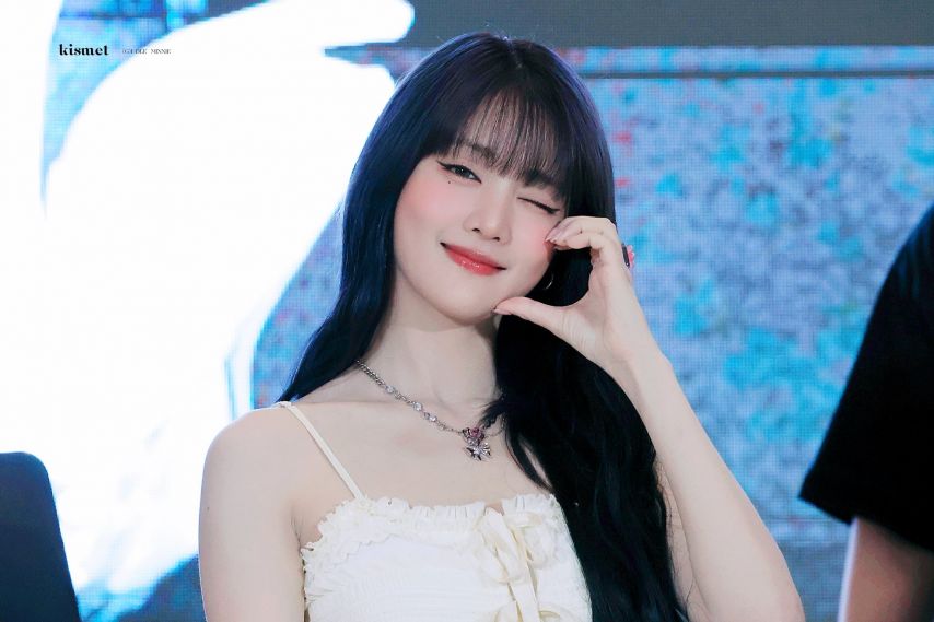 아이들 민니1_4.jpg