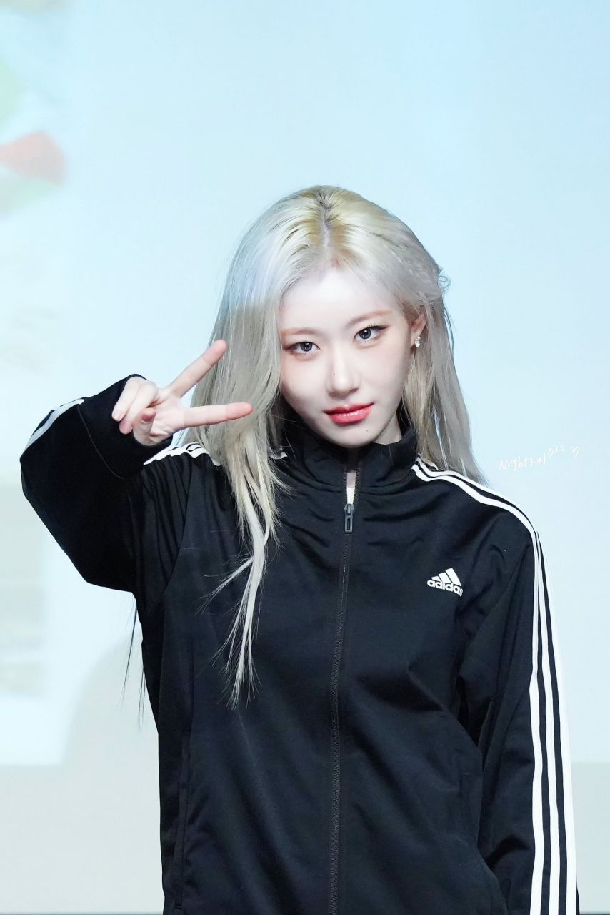 ITZY 채령1_1.jpg