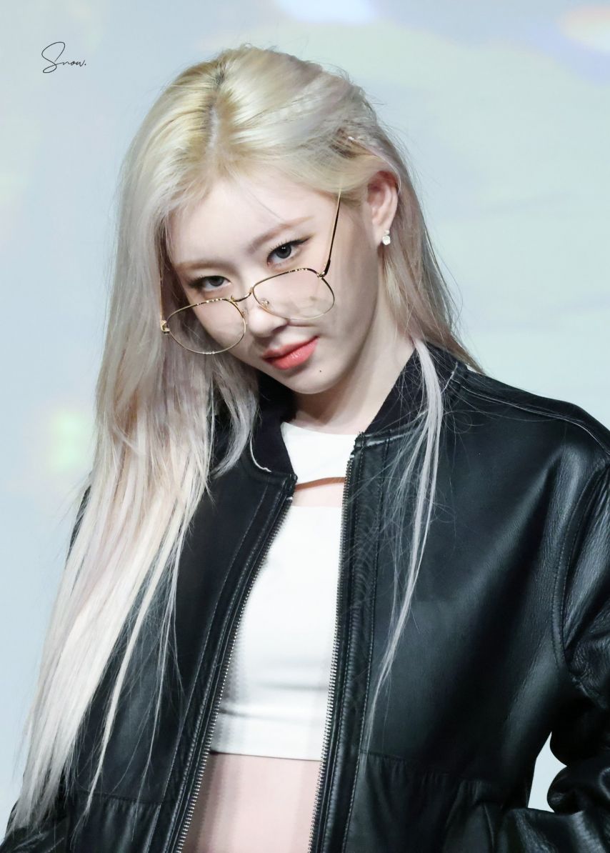 ITZY 채령1_5.jpg