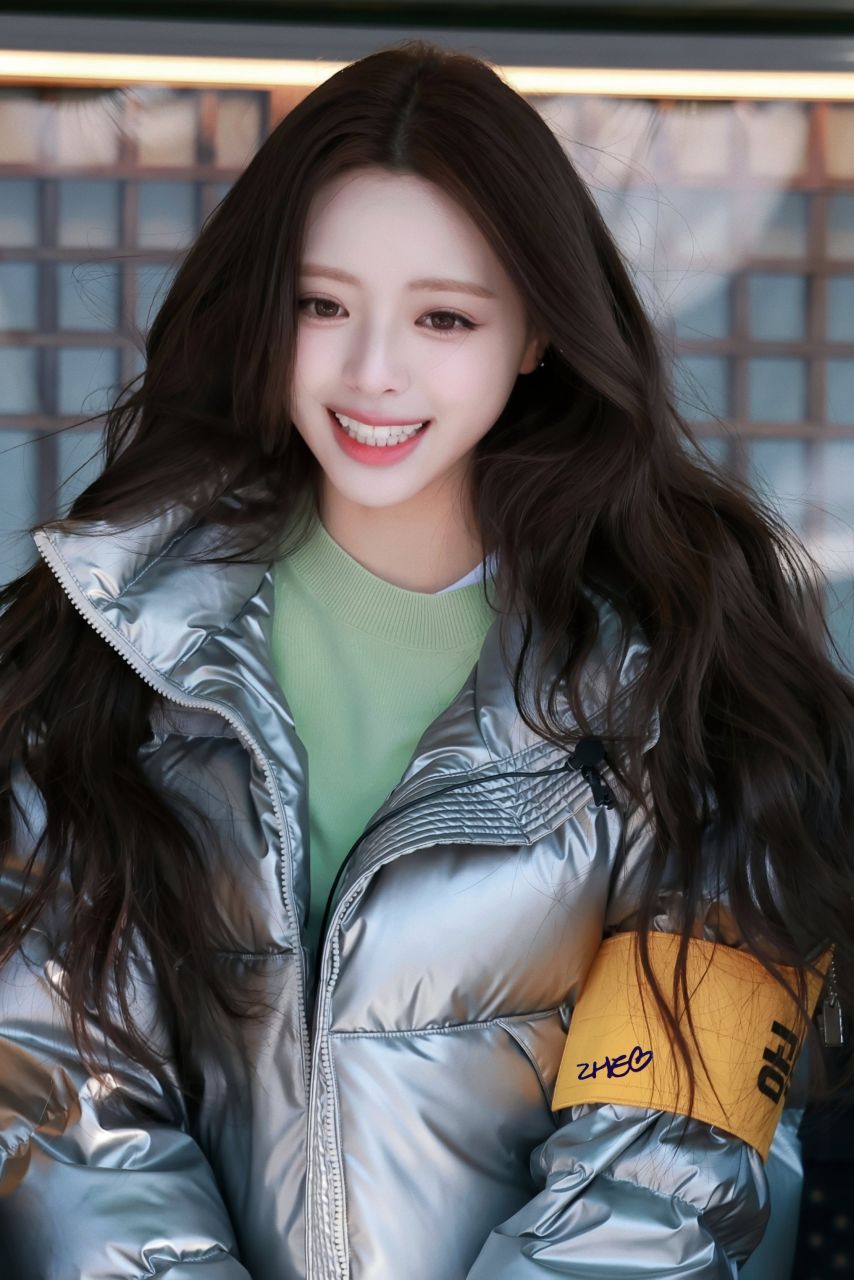 ITZY 유나2_4.jpg