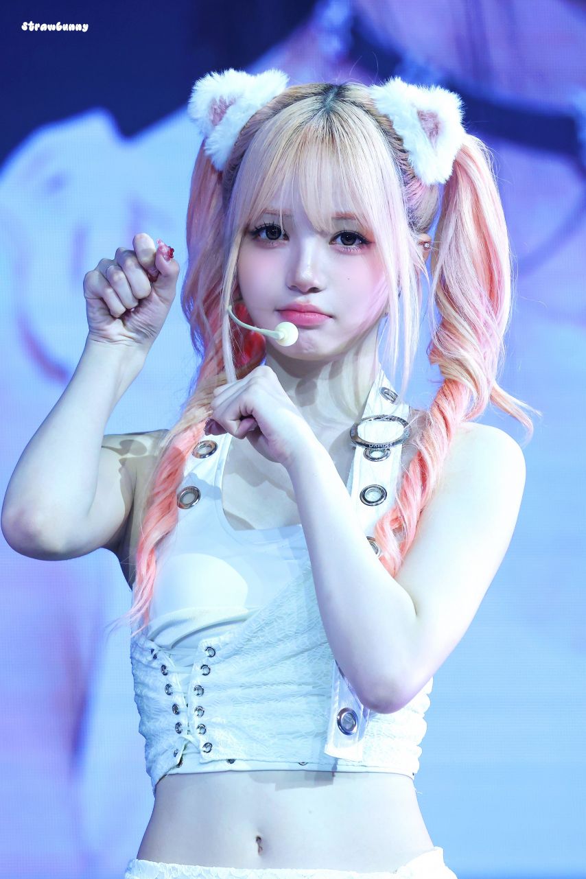 트리플에스 김채원1_8.jpg