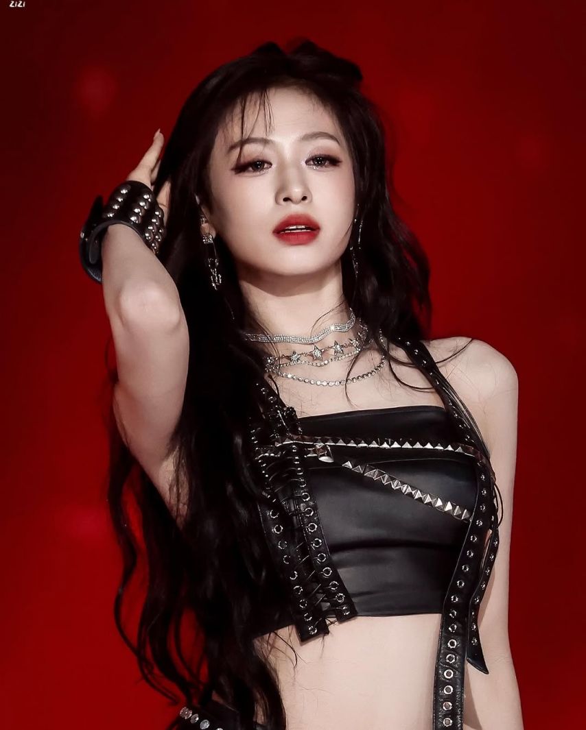 BABYMONSTER (베이비몬스터) 아현1_13.jpg