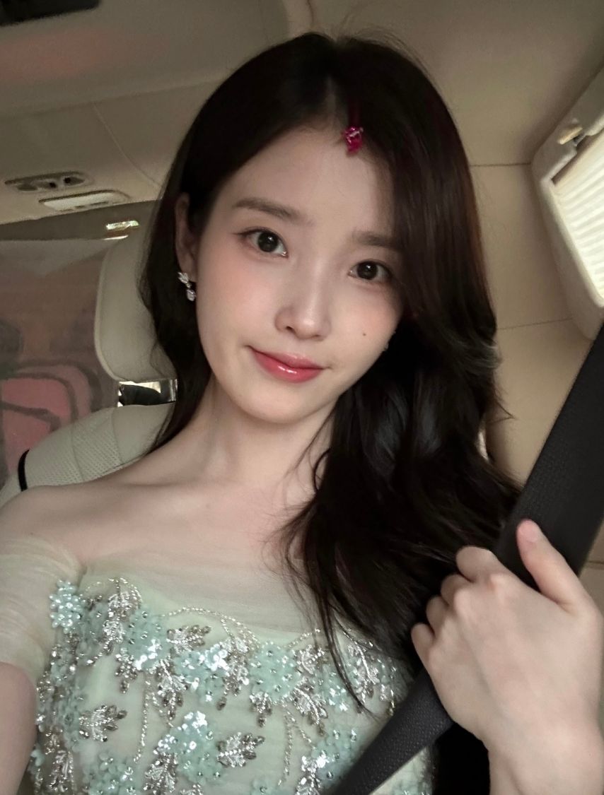 아이유1_3.jpeg