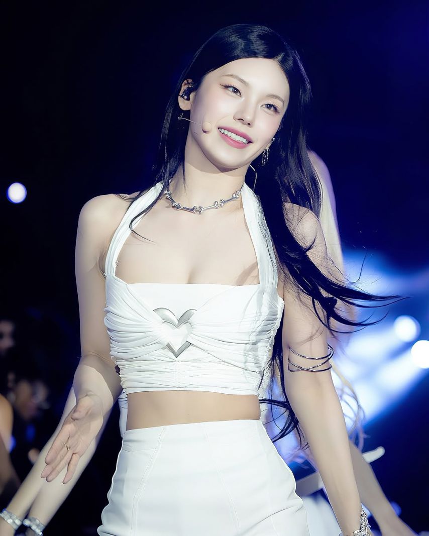 ITZY (있지) 예지1_2.jpg
