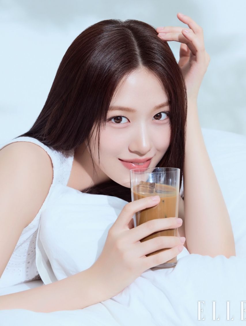 아이브 안유진1_4.jpg