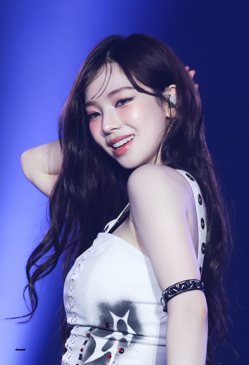 에스파 카리나1_2.jpg