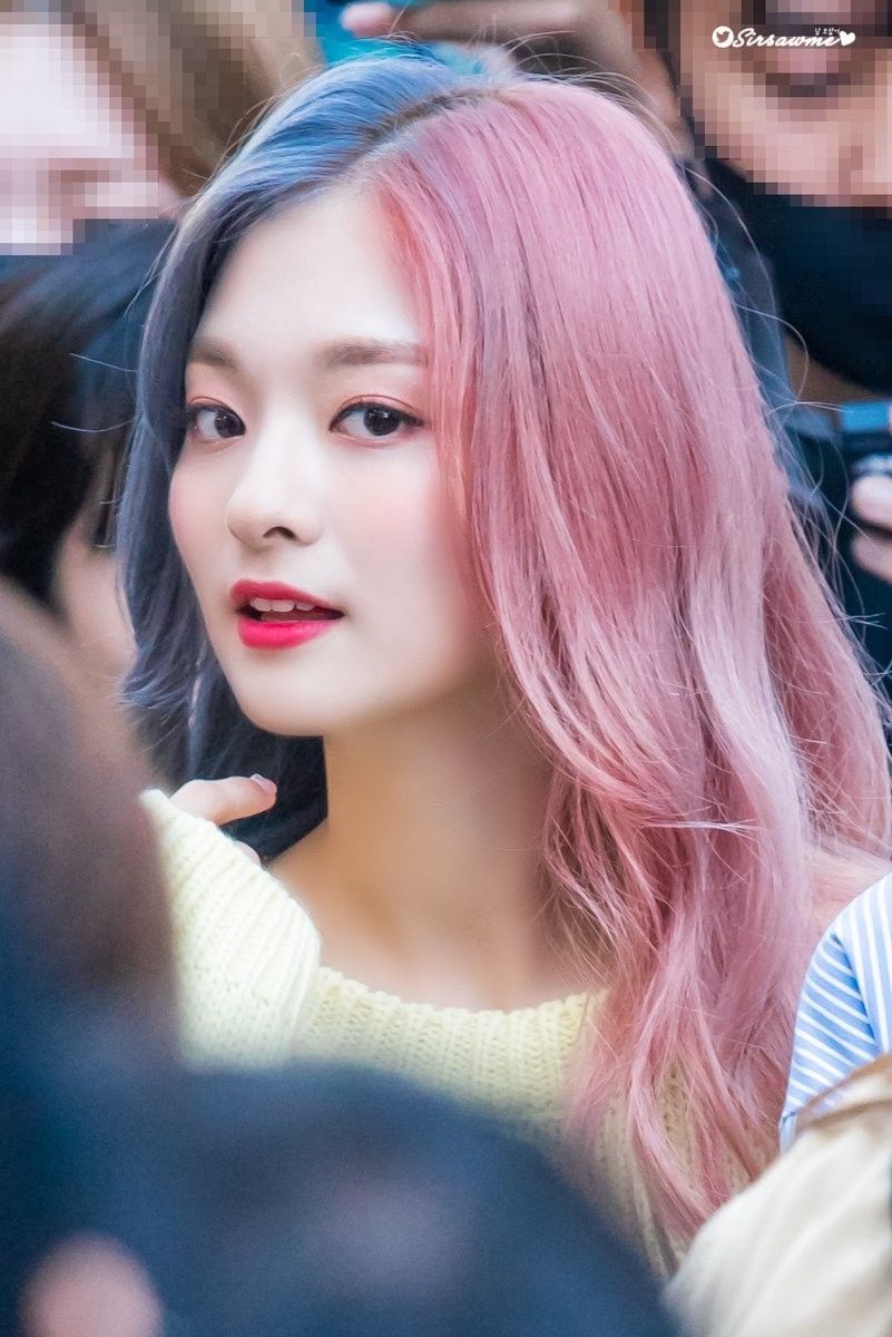 프로미스나인 이나경 ●●●1_2.jpg