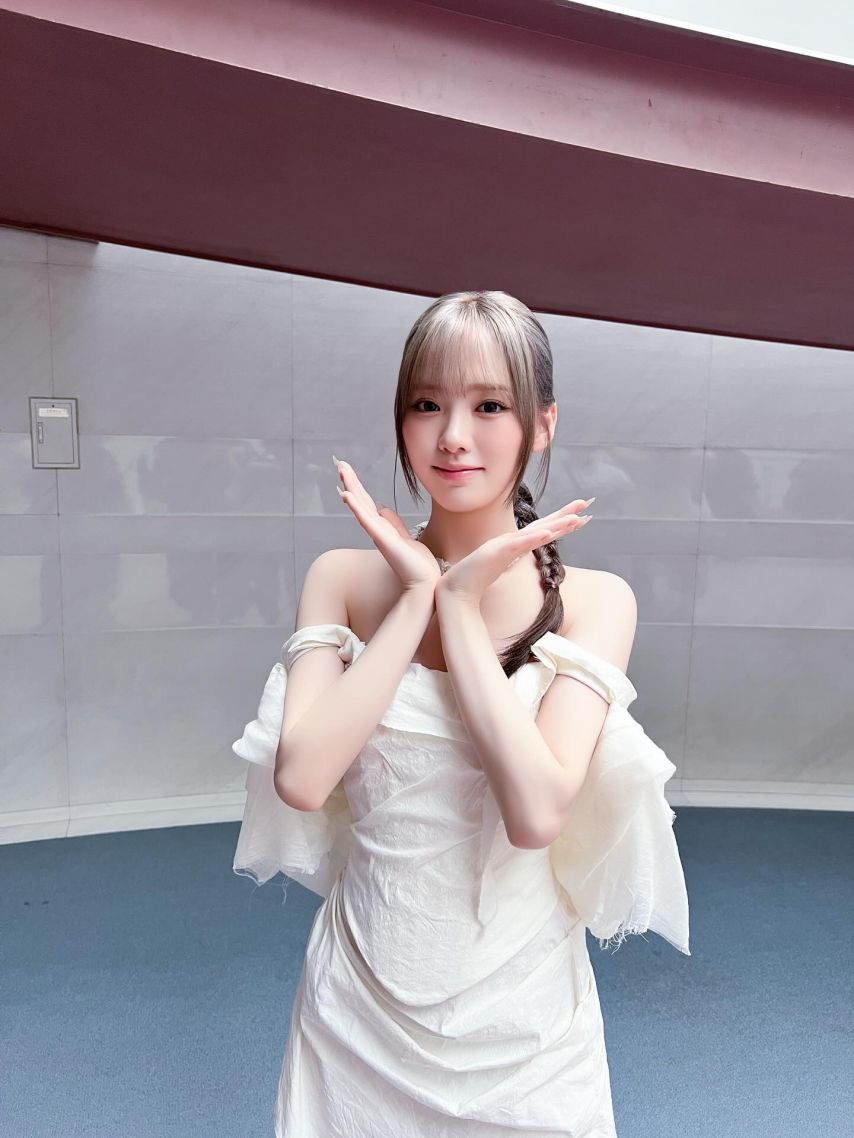 니쥬 (NiziU)1_2.jpeg