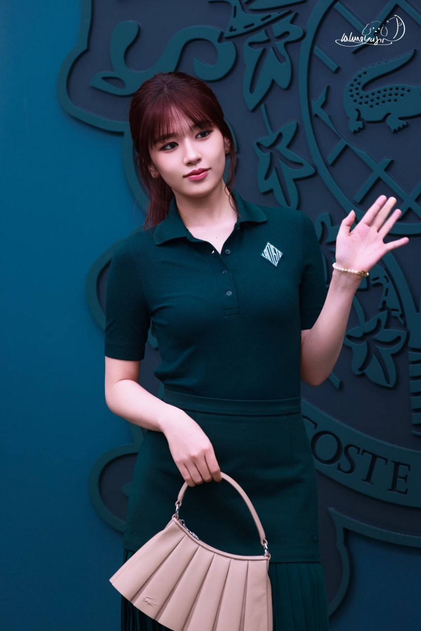 아이브 안유진1_4.jpg