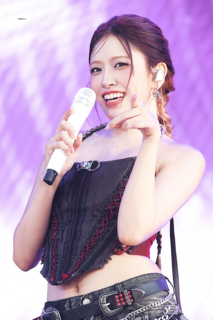 아이브 안유진 1_4.jpg