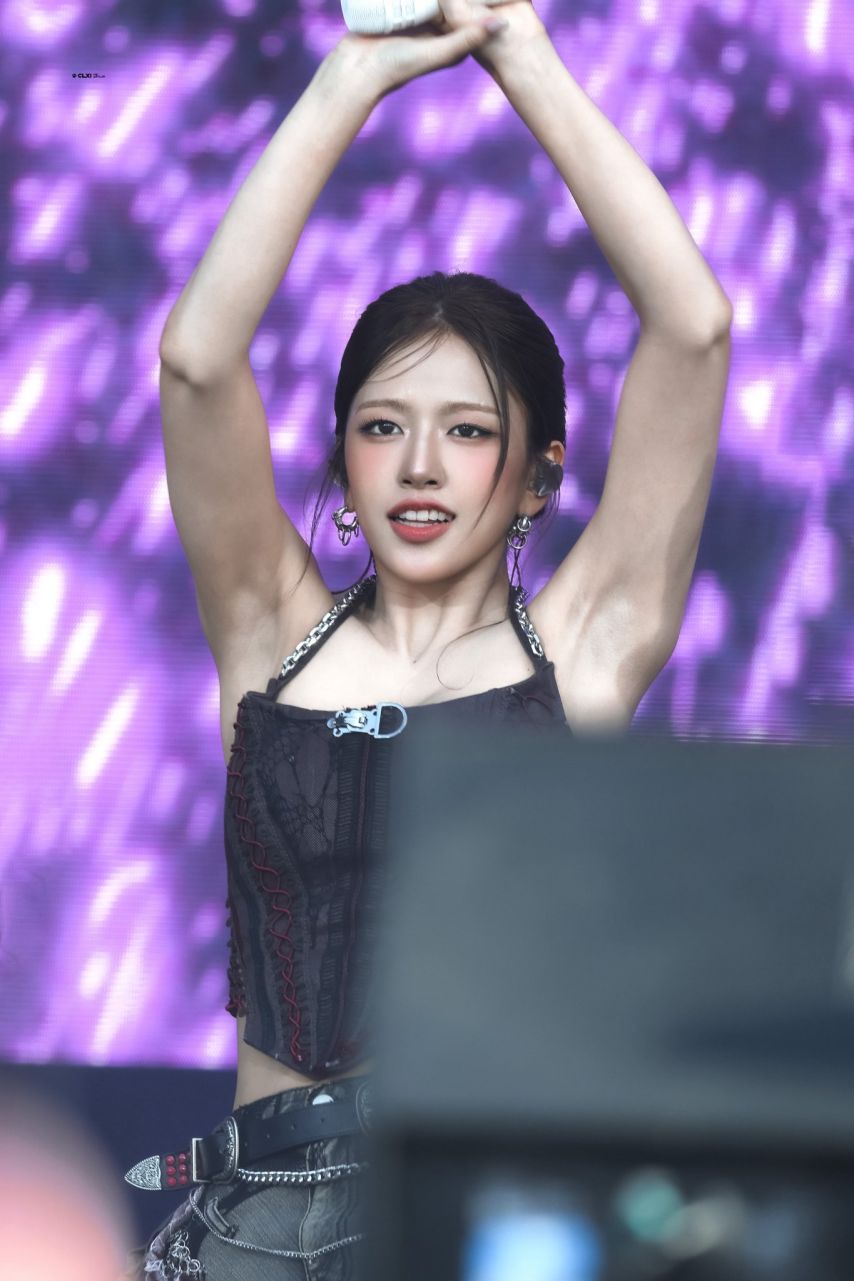 아이브 안유진 1_5.jpg