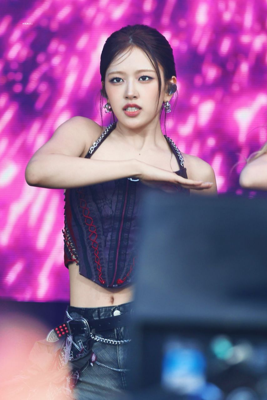아이브 안유진 1_2.jpg