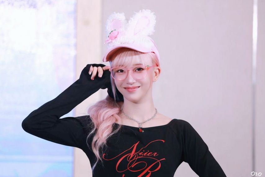 스테이씨 수민1_1.jpg