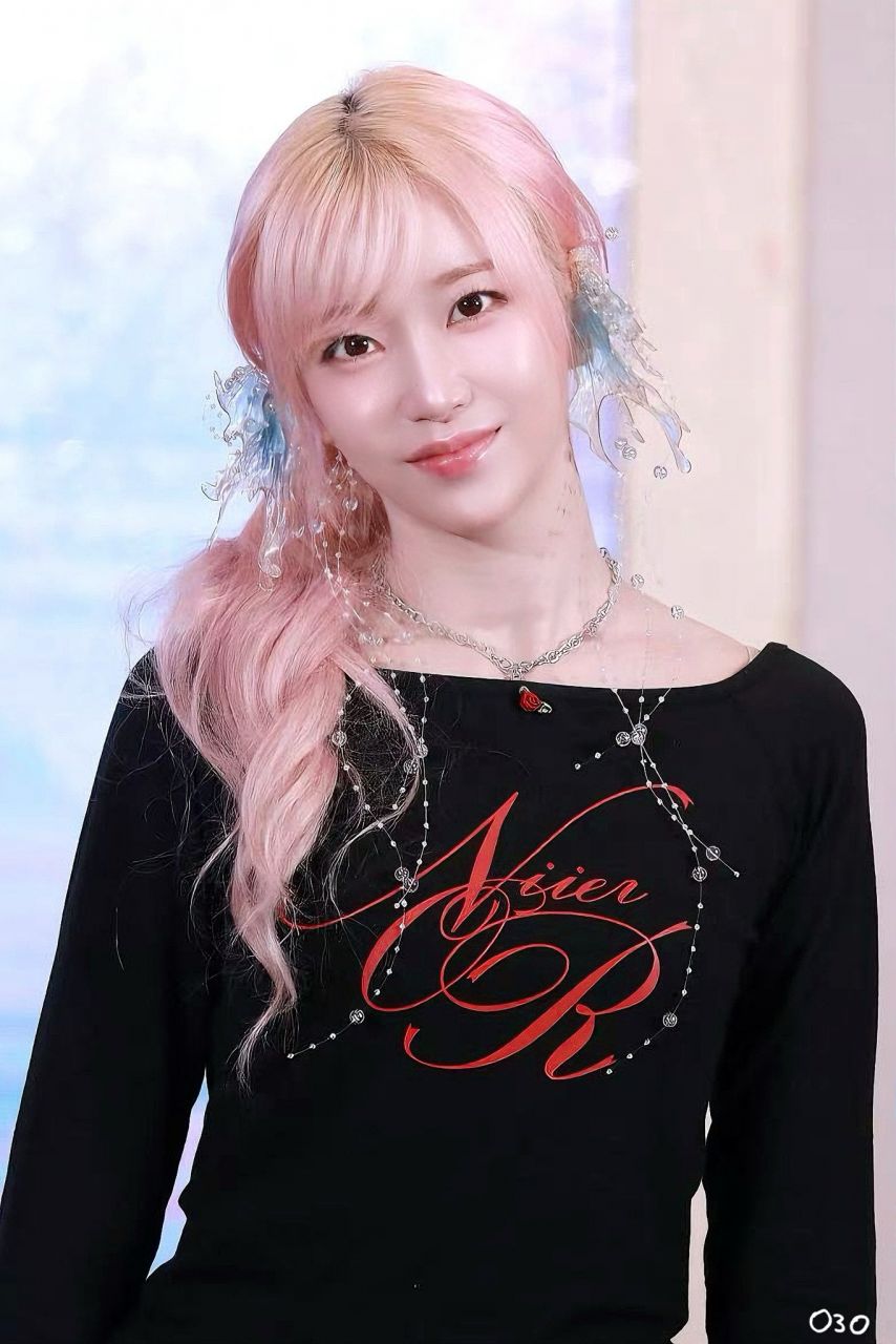 스테이씨 수민1_4.jpg