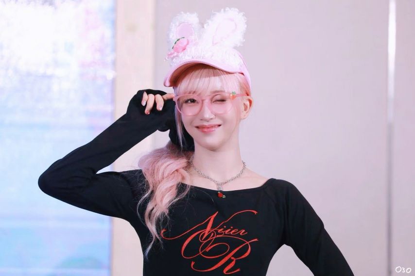 스테이씨 수민1_2.jpg