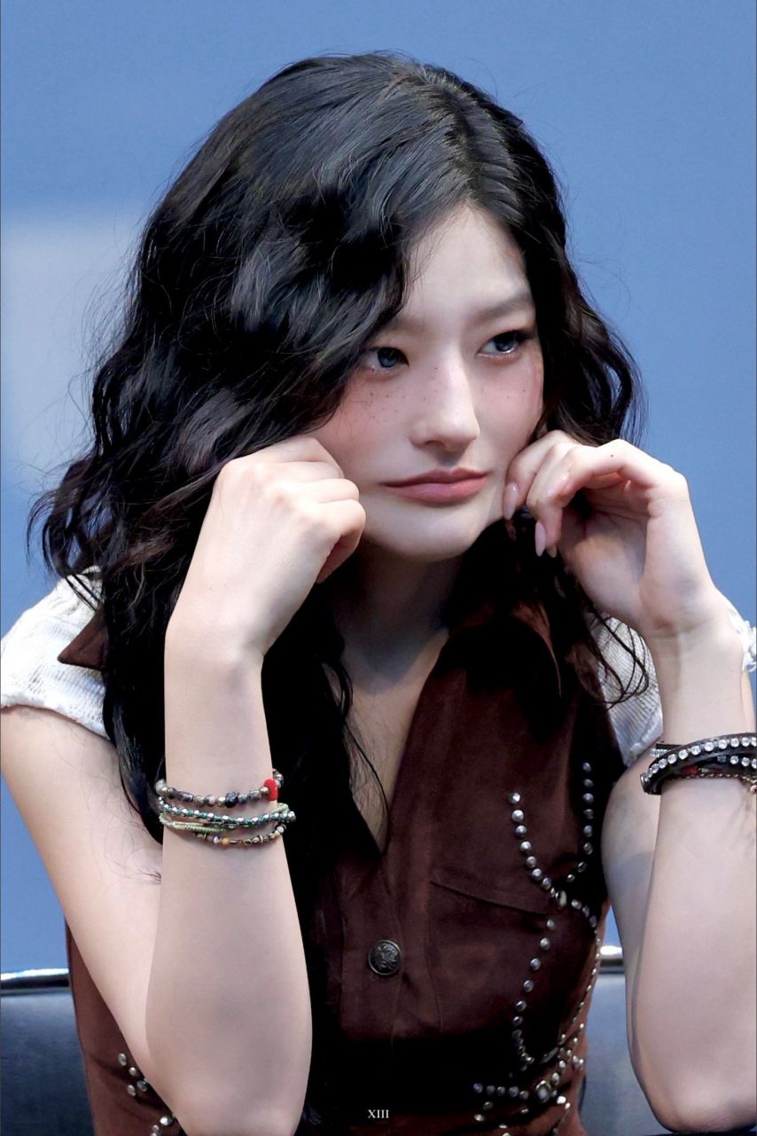 키스오브라이프 하늘1_2.jpeg