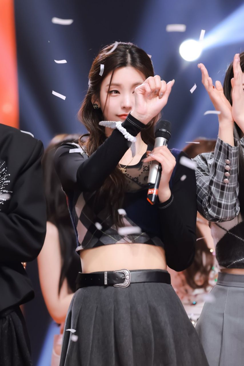 ITZY 예지1_4.jpg