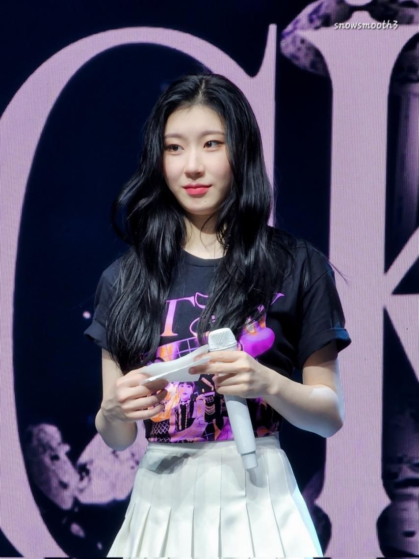 ITZY 채령1_4.jpg