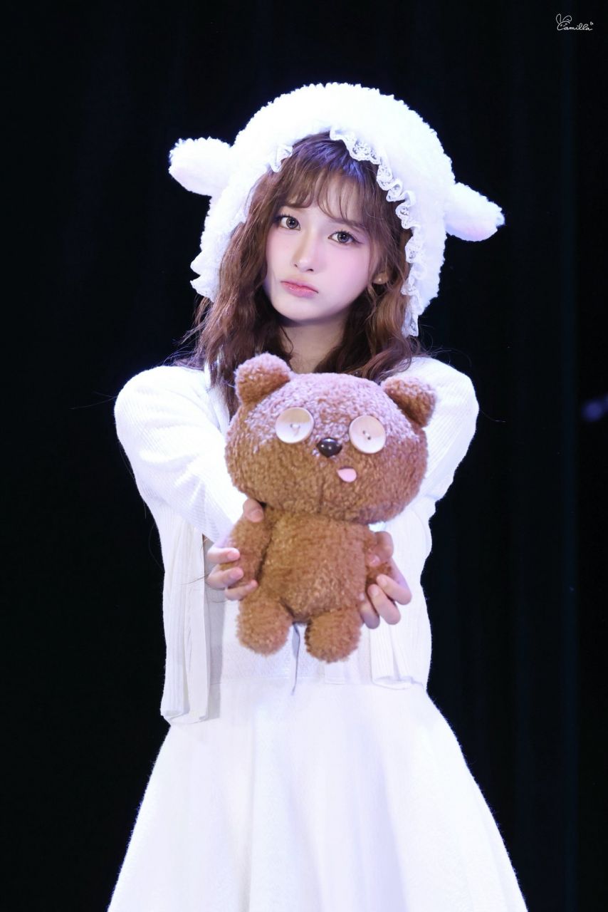 엔믹스 설윤 지우1_4.jpg