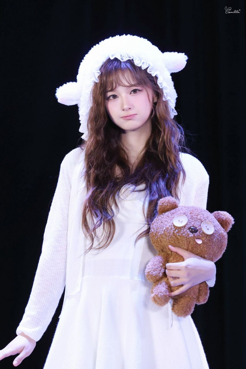 엔믹스 설윤 지우1_3.jpg