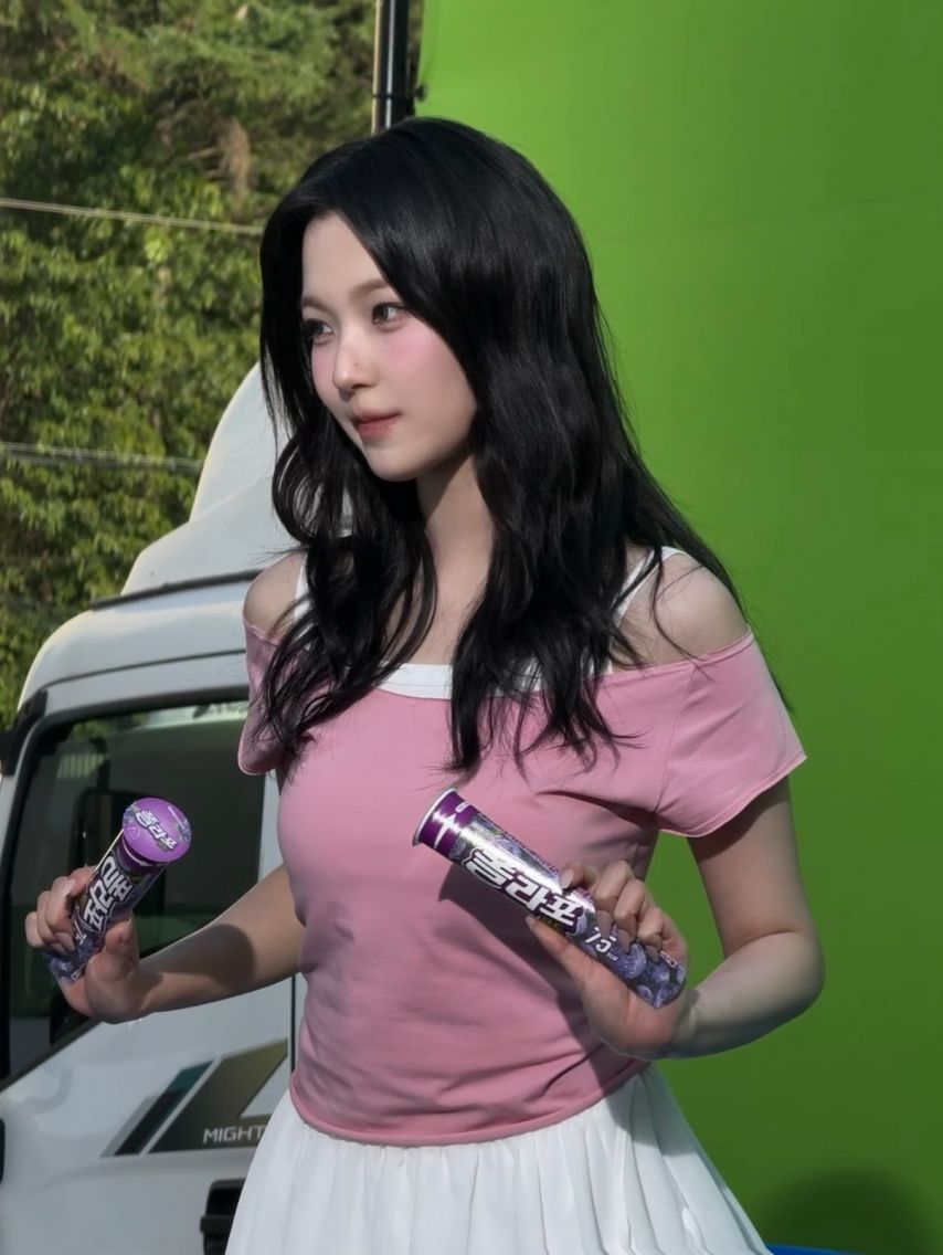 프로미스나인 백지헌1_5.jpg