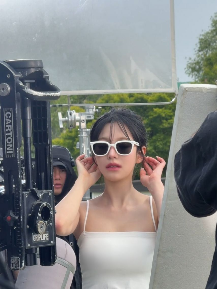 프로미스나인 백지헌1_7.jpg