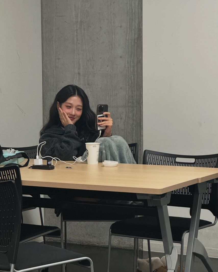 프로미스나인 이새롬,이서연,이채영,이나경1_5.jpg