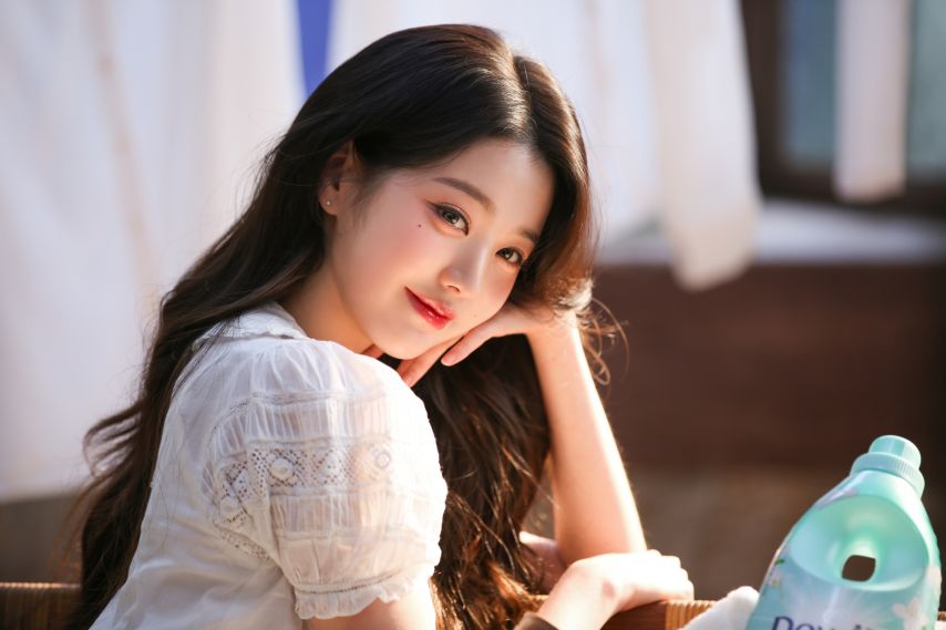 아이브 장원영 X ‘다우니’ 광고 촬영 현장 비하인드1_7.jpeg