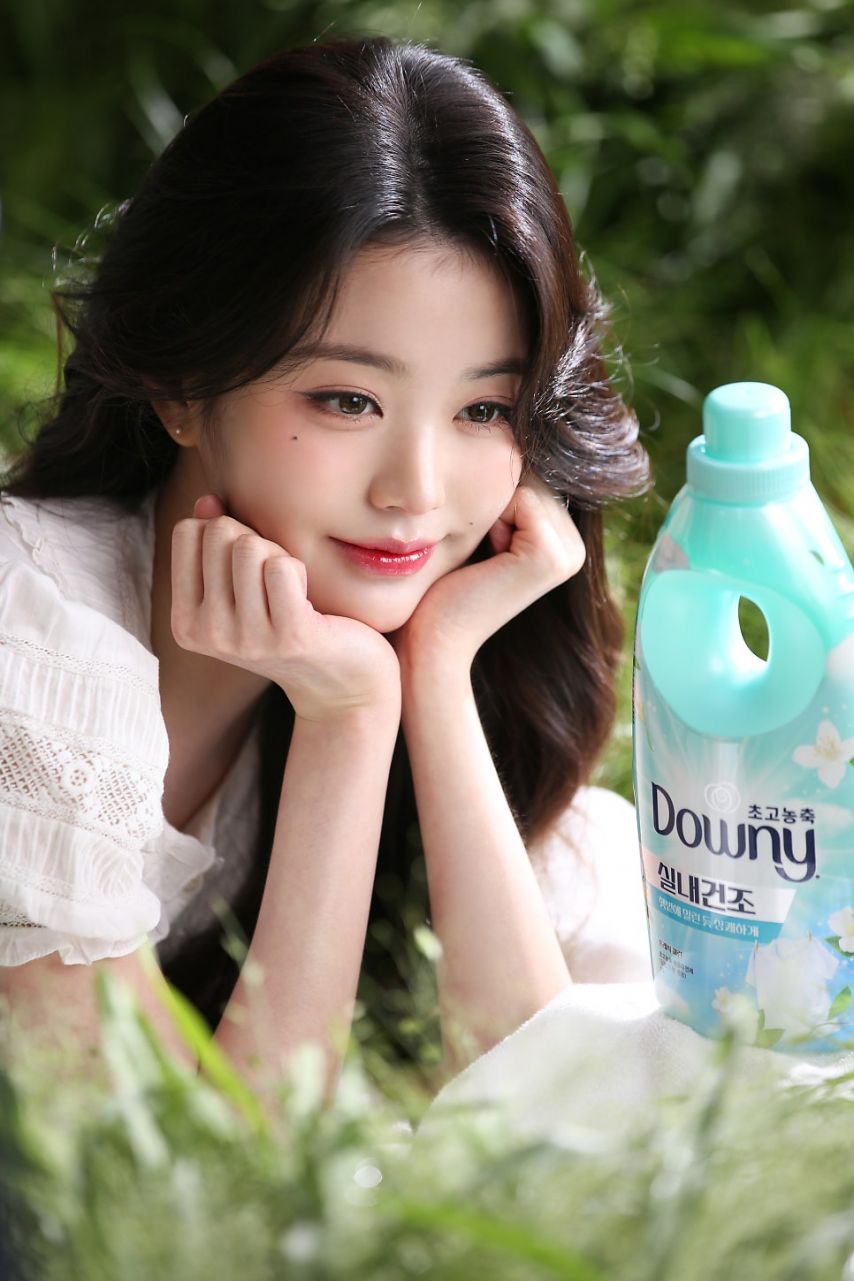 아이브 장원영 X ‘다우니’ 광고 촬영 현장 비하인드1_12.jpeg
