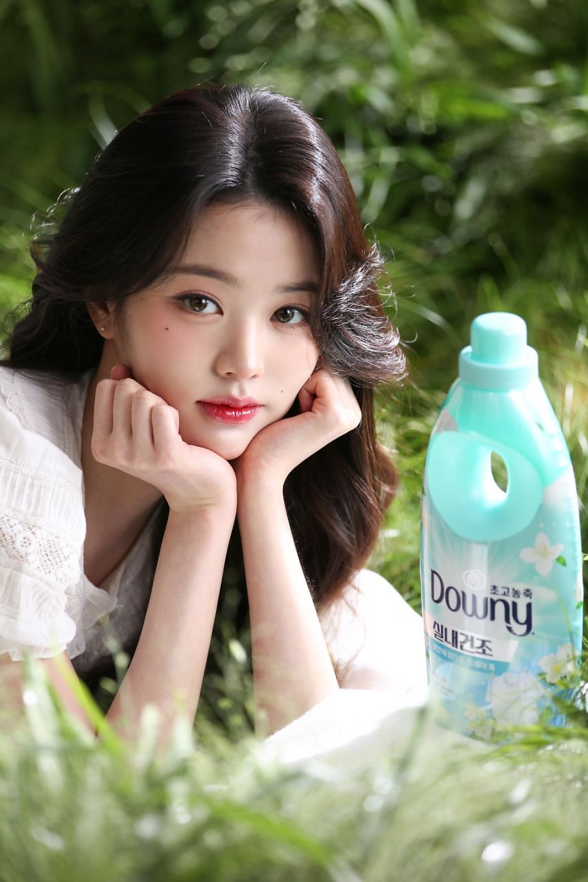 아이브 장원영 X ‘다우니’ 광고 촬영 현장 비하인드1_11.jpeg