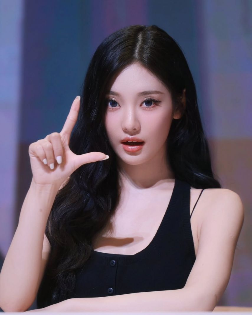 에스파 (aespa) 닝닝 250710 Everline Fansign Event1_6.jpg