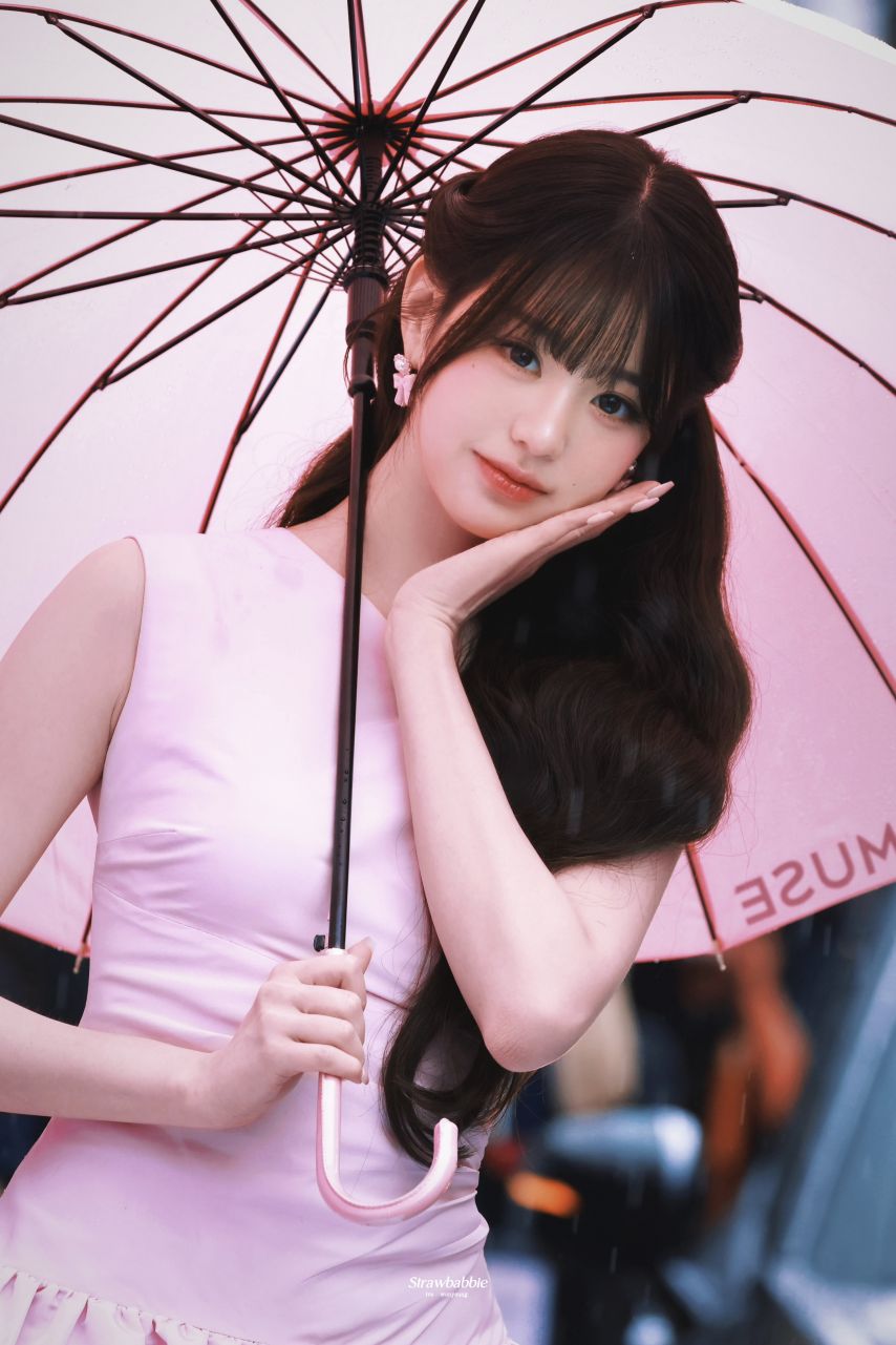 아이브 장원영 어뮤즈 성수 플래그십 스토어1_1.jpg