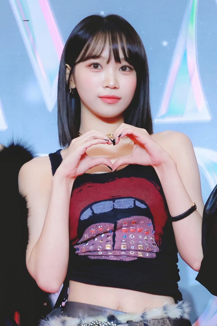 르세라핌 김채원1_4.jpg