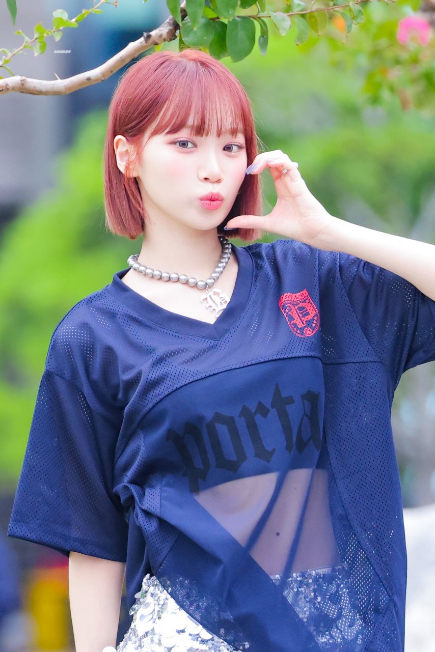 르세라핌 김채원1_3.jpg