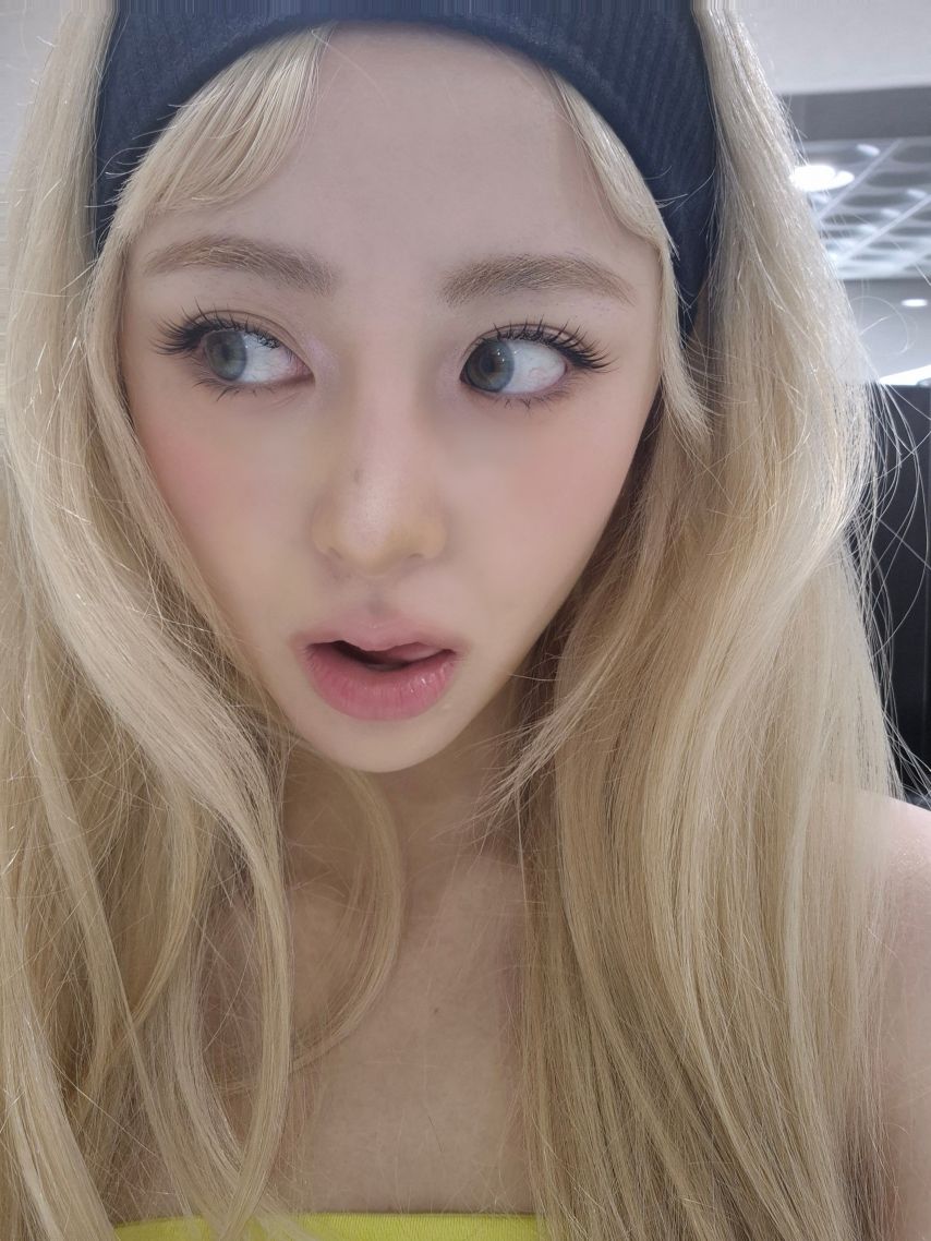 르세라핌 허윤진,홍은채1_1.jpg
