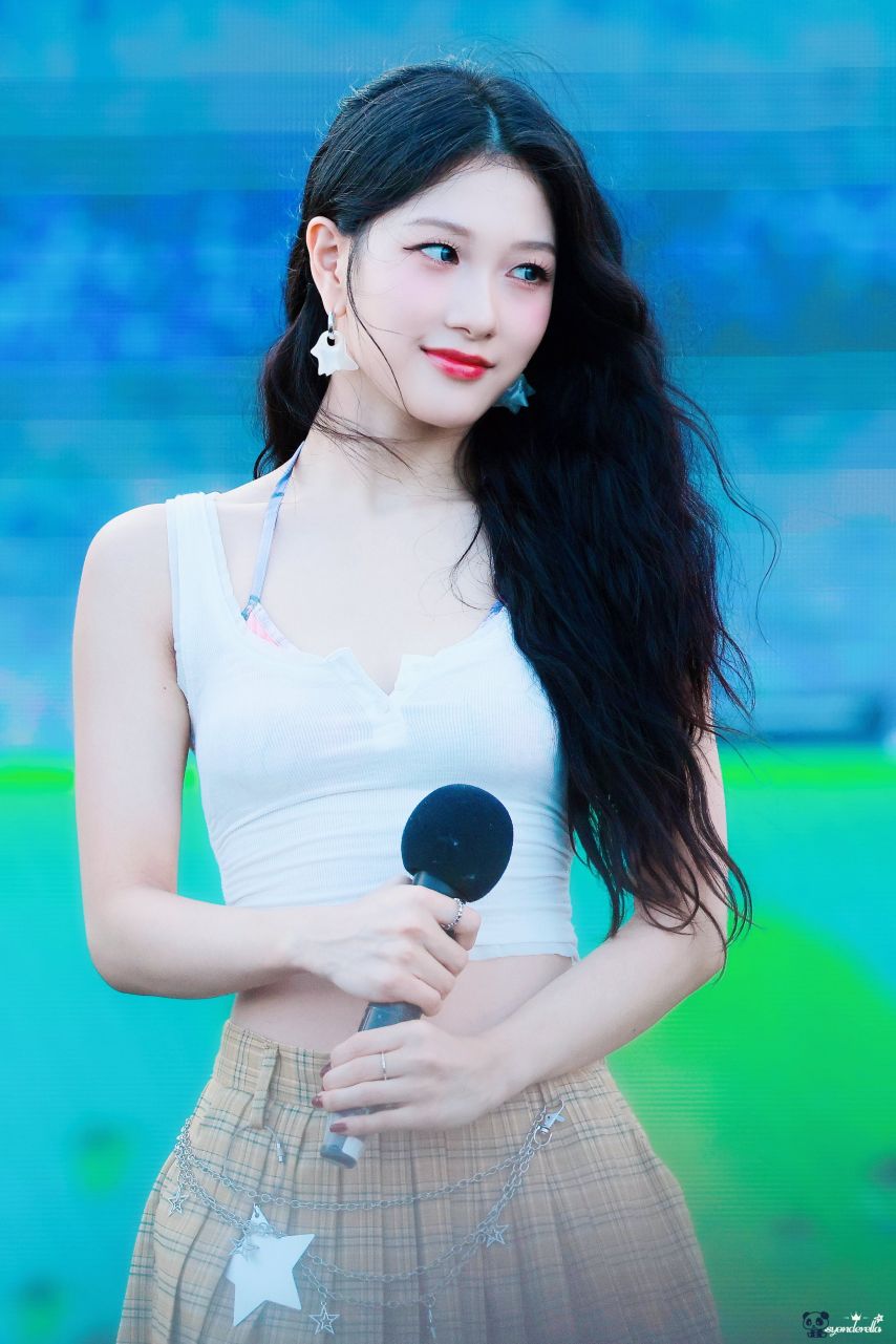 이서연 (프로미스나인)1_1.jpg