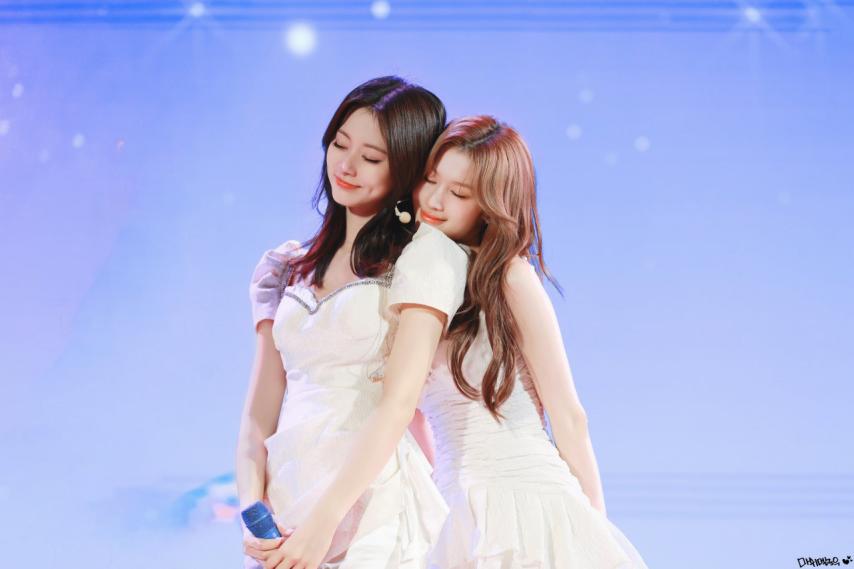 트와이스 쯔위 사나1_2.png.jpg